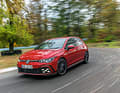 Die Sportikone Golf GTI profitiert genauso von den Sicherheitsupdates in Serie ...
