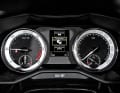 Die Analoginstrumente des Skoda sind gut ablesbar, ein Digital-Cockpit kostet 390 Euro