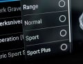 Komm, wir „graveln“: Der Offroad-Taycan hat einen speziellen Offroad-Modus, der das Luftfahrwerk und die Antriebssysteme beeinflusst – für möglichst viel Traktion