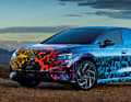 Die Schräghecklimousine wird gerade in den USA und China reißenden Absatz finden. Hierzulande wird die kommende Kombi-Version wohl noch mehr Zuspruch finden. Volkswagen gab 2019 mit dem ID. Space Vizzion bereits einen Vorgeschmack darauf