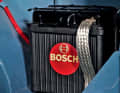 Der Bulli-Restaurator installierte eine optisch passende Batterie mit 6 Volt Spannung