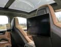 Infotainment für den Fond: Das Rear Seat Entertainment zieht für etwas über 1.900 Euro ein