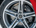 Auch der A5 Sportback trat auf 245/40 R18 an, allerdings fallen seine Felgen um ein halbes Zoll breiter aus