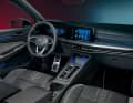 Das Cockpit des Golf Variant ist komplett auf Digitalisierung getrimmt. Das optionale Ambientelicht bietet unterschiedliche Farbwelten