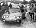 Mit der Startnummer 1 traten Gérard Larrousse und sein Beifahrer Jean-Claude Perramond zur Rallye Monte Carlo 1971 an – doch der Sieg blieb ihnen verwehrt.