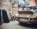 In der besonderen Garage mitten in Stuttgart hat er ein optisch stimmiges Zuhause gefunden
