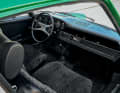 Die Sitzheizung war für den Porsche 911 vor 50 Jahren noch nicht erfunden worden. Dafür gab es im Prototyp die Felle. Fenster wurden von Hand gekurbelt.
