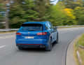 Innerhalb der Baureihe ist die Farbe „Lapiz Blue Metallic“exklusiv dem Touareg R vorbehalten