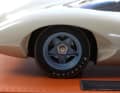 Originalgetreu ist die Fünfarmfelge für die weße Version des Showcars für Genf in schimmerndem Blau bei der Verkleinerung eingefärbt ] Foto: Autopioneer
