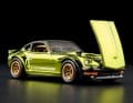So viel Detail muss sein: Beim neuen Datsin 240 Z in 1:64 von Hot Wheels lässt sich die Motorhaube öffnen ] Foto: Werk