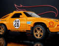 Das neue Hot-Wheels-Sondermodell trägt einen coolen Rallye-Look in 1:64