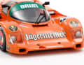 Für die Dekoration ihres 1:24-Modells des Porsche im "Jägermeister"-Look liefern die Japaner die passenden Decals mit ] Foto: Werk