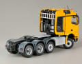 Bei seinem Mercedes-Benz Arocs Streamspace SLT 2.3 bleibt sich der 1:50-Spezialist Conrad treu und baut in Zinkdruckguss
