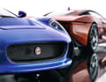 Einen feinen Grill, superscharfe Bedruckungen und knackige Proportionen mit Top-Lackierung bringt des Jaguar in 1:18 von Almost Real ins Spiel