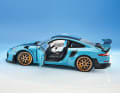Mit dem Porsche 911 (992) GT2 RS liefert Autoart noch in diesem Jahr in 1:18 eine sehr gelungene Miamiblaupause zum heißesten Elfer