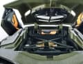 Den V12-Hybridmotor hat Bburago fein umgesetzt, die Bedruckung des Sián ist fast schon verschwenderisch zu nennen