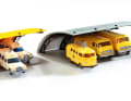 Stylische Parkhalle von Wiking mit ihren transparenten Bauteilen in 1:87