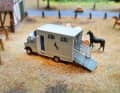 Panzer-Shop.NL baut neben Feuerwehrminiaturen Pferdetransporter, Reisemobile und Kipper in TT, N und Z