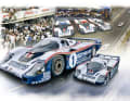 Die beiden Jubiläumsmodelle zum epischen Le-Mans-Sieg des neuen 956 von 1982 baut Spark/Minimax für Porsche in 1:43 und 1:18 aus Resine