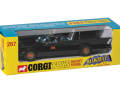 Das Corgi-Modellauto mit der Nummer 267, das legendäre Batmobile von 1966 ist längst eine Spielzeuglegende. Nun kommt der 1:43-Dienstwagen als Wiederauflage. ] Foto: Werk