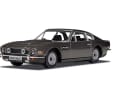 Der Aston Martin V8 hatte seinen Auftritt in "Der Hauch des Todes" und "Keine Zeit zu sterben" | Foto. Werk
