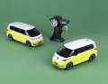 Der VW ID. Buzz kommt von Maisto gleich doppelt in 1:24: als Die-Cast-Modell und in funkferngesteuerter Version