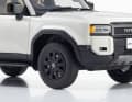 Auch bei den Rädern und Reifen sowie der originalgetreuen Bremsanlage leistet sich Kyosho keine Schwächen beim Land Cruiser ] Foto: Kyosho