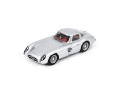 Bei den klassischen Pkw-Modellen des Maßstabs 1:43 gewann 2025 der Mercedes-Benz 300 SLR als Uhlenhaut-Coupé von Schuco aus Resine ] Foto: Schuco