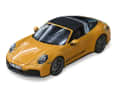 992 Nummer sieben bei Norev im Maßstab 1:18 ist der Porsche 911 GTS als Targa mit beweglichen Türen und Hauben