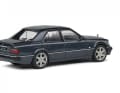 Die Taxler-Karosserie täuscht. Auch der E60 in 1:43 ist ein automobiler Hammer.