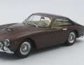 Auch Promi-Ferraris gibt es bei Best in 1:43 immer wieder. Diesen braunmetallicfarbenen Ferrari 250 GT Lusso, Baujahr 1963, besaß Steve McQueen zehn Jahre lang ] Foto: Werk