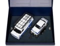 Das Doppelset erscheint in einer edlen Klappbox. Auf der Innenseite des Deckels gibt es zusätzliche Informationen zu den Originalen.  Foto: Scalextric
