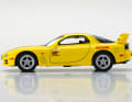 Das hier abgelichtete Mazda-Coupé RX-7 FD-3S unterstreicht, dass Kyosho seinen News feine Felgen spendiert ] Foto: Kyosho