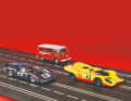 Die hier gezeigten Lola T70 und Porsche 917 KH von Carrera in 1:24 glänzen auch dank ihrer brillant umgesetzten Details.