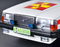 Minichamps schmückt die Einsatzvarianten seines Volvo 740 in der Baugröße 1:18 mit originalgetreuen Anbauteilen