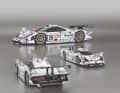 Der Sieger en miniature: Die Modelle des LM-Champs von 1998 zeigen Top-Proportionen, aufwendigste Bedruckungen und stylische Verpackungen