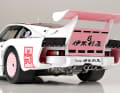 Diese Deko ist in der 60-Euro-Klasse eher selten. Auch die Finessen hat Solido wirklich toll in 1:18 umgesetzt.