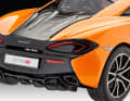 Die Passgenauigkeit der Teile fällt sehr gut aus, wie etwa hier im Bereich der Rückleuchten und des komplex geformten Diffusors des McLaren 570S ] Foto: Revell
