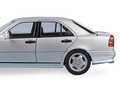 Der Mercedes- Benz C 36 AMG...