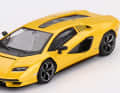 Dem Lambo Countach LP 800-4 von Mini GT steht New Giallo Orion ausgezeichnet