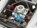 Der V8 im Trimm von Carroll ist beim Kit unter der beweglichen Fronthaube mit an Bord ] Foto: Werk
