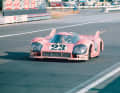Die Deko ist skurril, die Form revolutionär: Werk83 bringt den Porsche 917/20 „Rosa Sau“ in 1:18 und aus Die Cast