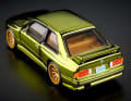 Der Heckflügel wirkt eindrucksvoll, die Rückleuchten sind dreifarbig dekoriert, das Kennzeichen aus den USA ] Foto: Hot Wheels