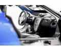Der Mini-Pagani geizt nicht mit Details. Trotz des E-Antriebs gibt es ein fein gemachtes Luxus-Interieur in 1:14.
