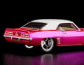 Auch der schöne Camaro-Rücken macht es deutlich: Dieser neue 1:64-Chevrolet von Hot Wheels kommt nicht nur extrabreit daher, er ist außerdem noch spektakulär tiefergelegt ] Foto: Werk