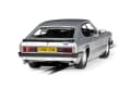 Die beiden Ford Capri S aus der TV-Serie "The Professionals" treten als Rechtslenker in Silber- und Goldmetallic ihren Dienst bei Scalextric an ] Foto: Werk