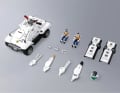Neben dem Policecar finden sich im Set zwei dekorierte Fahrerfiguren und weiteres Zubehör ] Foto: Three Zero