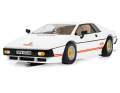 Film- und Fernsehautos waren in den letzten Jahren ein erfolgreiches Thema bei den Briten. Hier ist das 1:32-Modell eines Lotus Esprit Turbo von James Bond zu sehen. ] Foto: Scalextric
