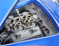 Das 1:18-Modell besitzt einen fein detaillierten Modellmotor