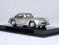 Zusammen mit den Experten von Mercedes-Benz arbeitet das Team von Amalgam außerdem an der Straßenversion des 300 SL Flügeltürers, der selbstverständlich in der Farbe Silber geplant ist. ] Foto: Amalgam